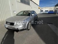 Usado Audi A4 130 CV (95 kW) 2003 Gris / plata Berlina