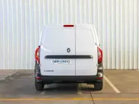 Usado Renault Kangoo 75 CV (55 kW) 2023 Blanco Monovolumen