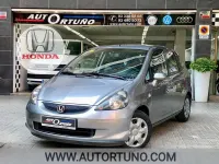 Usado Honda Jazz 78 CV (57 kW) 2006 Gris Utilitario