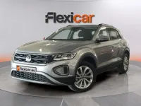 Usado VW T-Roc Life 116 CV (85 kW) 2024 Gris SUV
