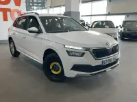 Usado Skoda Kamiq Ambition 95 CV (69 kW) 2023 Blanco SUV
