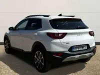 Usado Kia Stonic Style 101 CV (74 kW) 2024 Blanco SUV