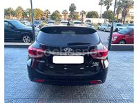 Usado Hyundai i40 136 CV (100 kW) 2019 Negro Familiar