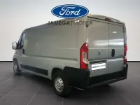 Usado Peugeot Boxer 139 CV (102 kW) 2022 Gris Van