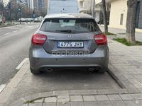 Usado Mercedes A180 Urban 109 CV (80 kW) 2015 Gris / plata Berlina
