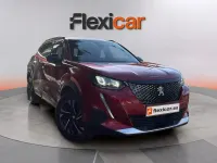 Usado Peugeot 2008 Allure 130 CV (95 kW) 2023 Granate SUV