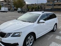 Usado Skoda Octavia 130 CV (95 kW) 2020 Blanco Familiar