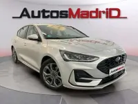 Usado Ford Focus ST-Line 126 CV (92 kW) 2023 Gris / plata Berlina