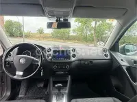 Usado VW Tiguan 140 CV (102 kW) 2010 Gris / plata SUV