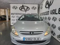 Usado Peugeot 307 CC 110 CV (80 kW) 2005 Gris / plata Descapotable