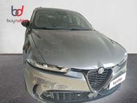 Usado Alfa Romeo Tonale Sprint 130 CV (95 kW) 2023 Gris / plata SUV