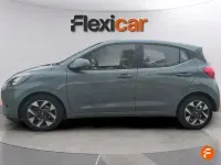 Usado Hyundai i10 67 CV (49 kW) 2023 Verde Utilitario