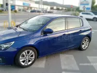 Usado Peugeot 308 SW Access 110 CV (80 kW) 2018 Azul Familiar