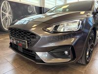 Usado Ford Focus ST-Line X 125 CV (91 kW) 2020 Gris / plata Berlina