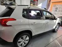 Usado Peugeot 2008 Allure 110 CV (80 kW) 2018 Blanco SUV