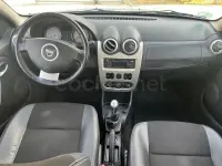 Usado Dacia Sandero Ambiance 75 CV (55 kW) 2012 Gris / plata Berlina