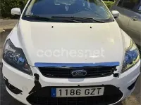 Usado Ford Focus Trend 109 CV (80 kW) 2010 Blanco Berlina