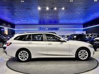 Usado BMW 318 150 CV (110 kW) 2021 Blanco Familiar