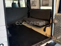 Usado Land Rover Defender 122 CV (89 kW) 2000 Blanco Familiar
