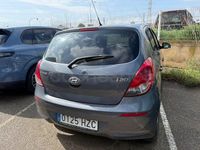 Usado Hyundai i20 84 CV (61 kW) 2014 Azul Utilitario