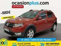 Usado Dacia Sandero Stepway 90 CV (66 kW) 2016 Rojo Utilitario