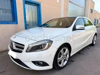 Begagnad Mercedes A200 AMG line 136 HK (100 kW) 2013 Vit Sedan