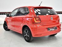 Usado VW Polo Advance 75 CV (55 kW) 2014 Rojo Berlina