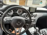 Usado Mercedes A200 Urban 136 CV (100 kW) 2015 Negro Berlina