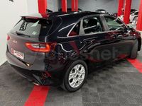 Używany Kia Ceed 100 KM (73 kW) 2022 Czarny Hatchback