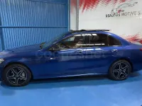 Usado Mercedes C300e 320 CV (235 kW) 2021 Azul Berlina