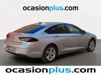 Usado Opel Insignia Selective 136 CV (100 kW) 2017 Gris plata Berlina