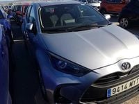 Usado Toyota Yaris Hybrid Active 116 CV (85 kW) 2025 Gris Utilitario