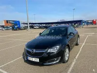 Usado Opel Insignia Selective 136 CV (100 kW) 2016 Negro Berlina
