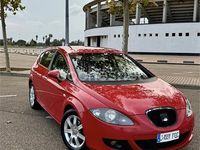 Usado Seat Leon Reference 102 CV (75 kW) 2006 Rojo Utilitario