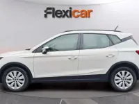 Usado Seat Arona Reference 95 CV (69 kW) 2022 Blanco SUV