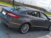 Usado Ford Mondeo Vignale 240 CV (176 kW) 2015 Gris / plata Berlina