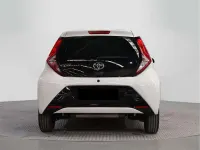 Usado Toyota Aygo X-play 72 CV (52 kW) 2021 Blanco Utilitario