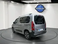 Usado Citroën Berlingo Shine 102 CV (75 kW) 2020 Gris / plata Monovolumen