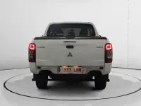 Usado Mitsubishi L200 150 CV (110 kW) 2021 Blanco Pickup/Camioneta