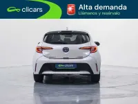 Usado Toyota Corolla Style 98 CV (72 kW) 2022 Blanco Berlina