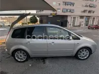 Usado Ford C-MAX Ghia 115 CV (84 kW) 2007 Gris / plata Monovolumen