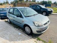 Usado Ford Fiesta Ambiente 70 CV (51 kW) 2007 Gris / plata Utilitario