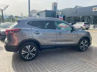 Usado Nissan Qashqai N-TEC 140 CV (102 kW) 2020 Gris / plata SUV