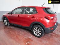 Usado Kia Stonic 84 CV (61 kW) 2022 Rojo SUV
