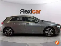 Usado Mercedes A180 136 CV (100 kW) 2022 Gris Berlina