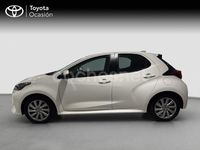 Usado Toyota Yaris Hybrid Active 116 CV (85 kW) 2022 Blanco Berlina