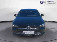 Usado Mercedes CLA200 Shooting Brake Advantage 150 CV (110 kW) 2021 Negro Familiar