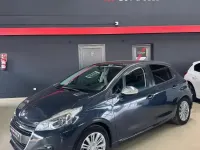 Usado Peugeot 208 Style 82 CV (60 kW) 2018 Azul Utilitario