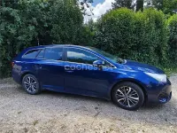 Usado Toyota Avensis Advance 143 CV (105 kW) 2017 Azul Familiar