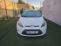 Usado Ford Fiesta Ghia 68 CV (50 kW) 2009 Blanco Utilitario